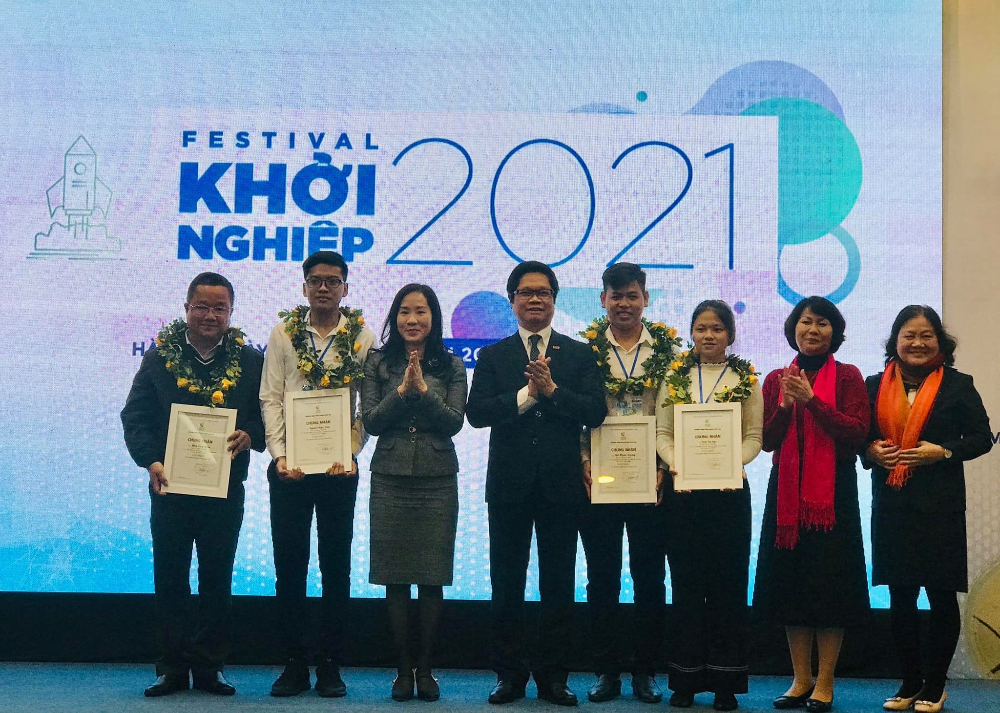 Trường ĐH Nguyễn Tất Thành ảnh 5 Truong DH Nguyen Tat Thanh anh 5
