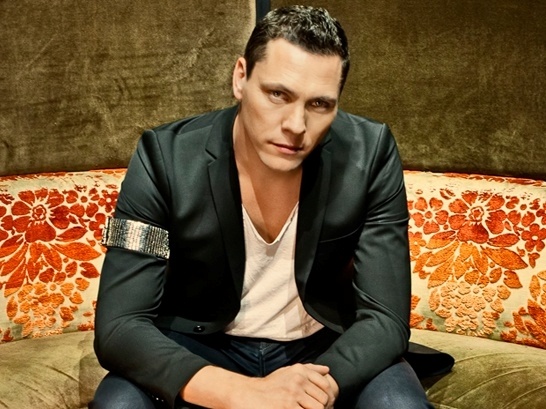 Tiesto va 4 DJ hang dau 'bat tay' Heineken khuay dong mua he hinh anh