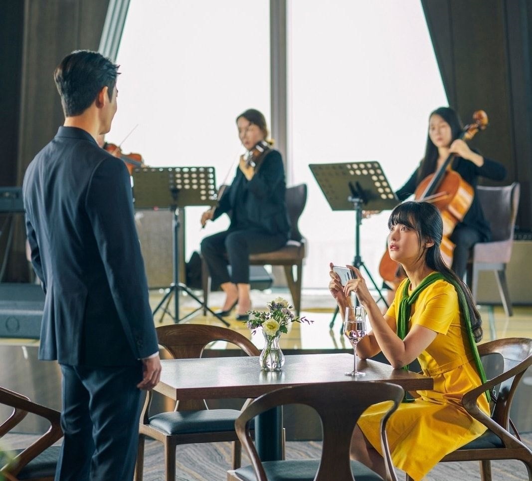 Nguoi khong hoan hao anh 1