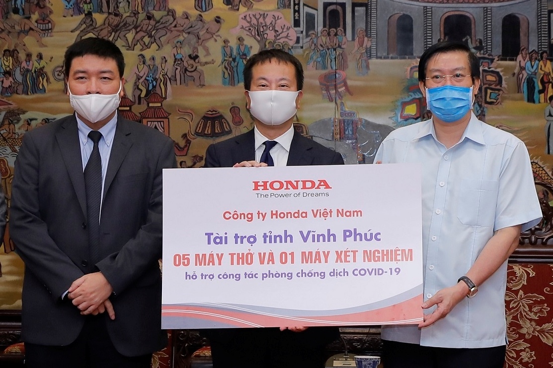 Honda Viet Nam ung ho phong chong Covid-19 tai Vinh Phuc, Ha Nam hinh anh