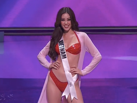 Man trinh dien cua Khanh Van tai Miss Universe hinh anh