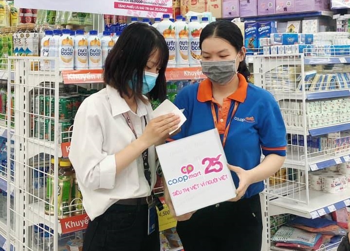 'Doi nu cuoi - nhan qua vui' tai he thong Co.op Smile hinh anh