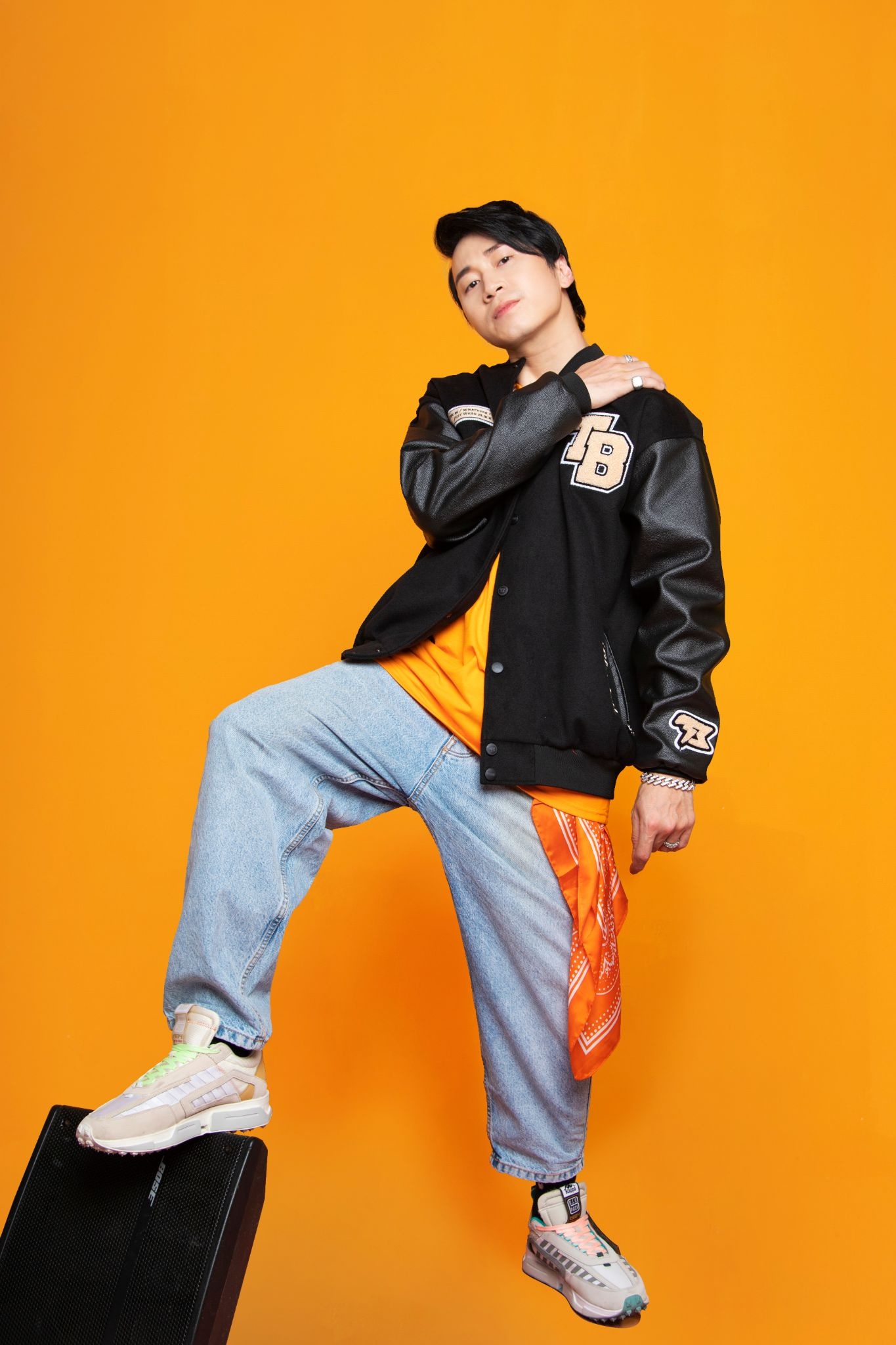 Cong ty Luong Gia,  karik anh 1