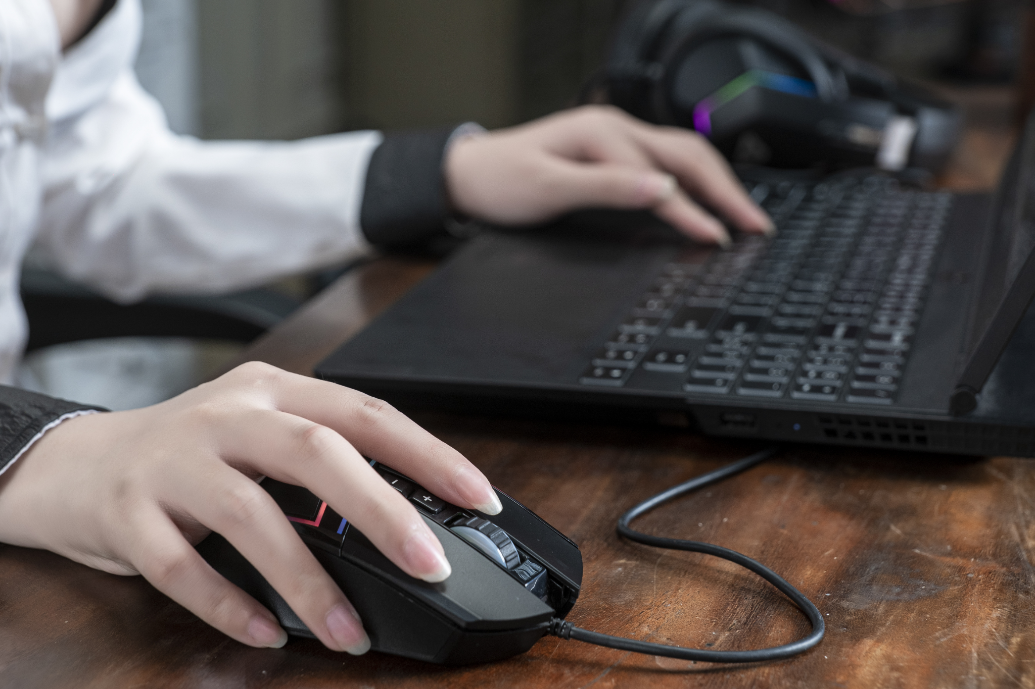 Cong ty TNHH CNTT Tech Vision - VSP,  chuot gaming anh 6