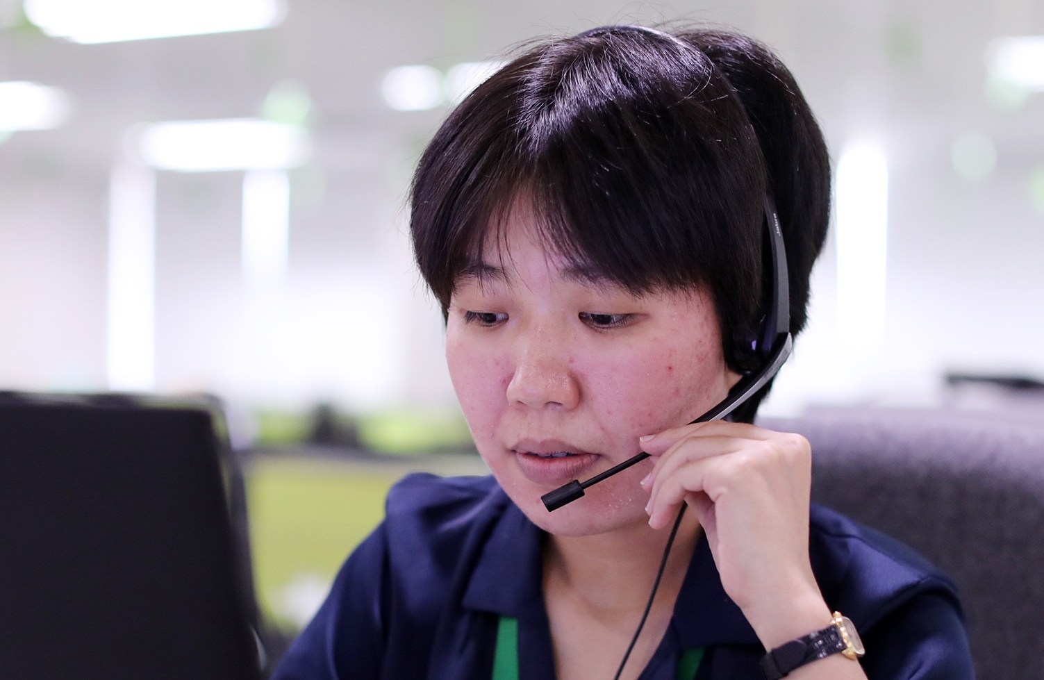 Truc tong dai - nghe khoc, cuoi cung nhung cuoc goi hinh anh