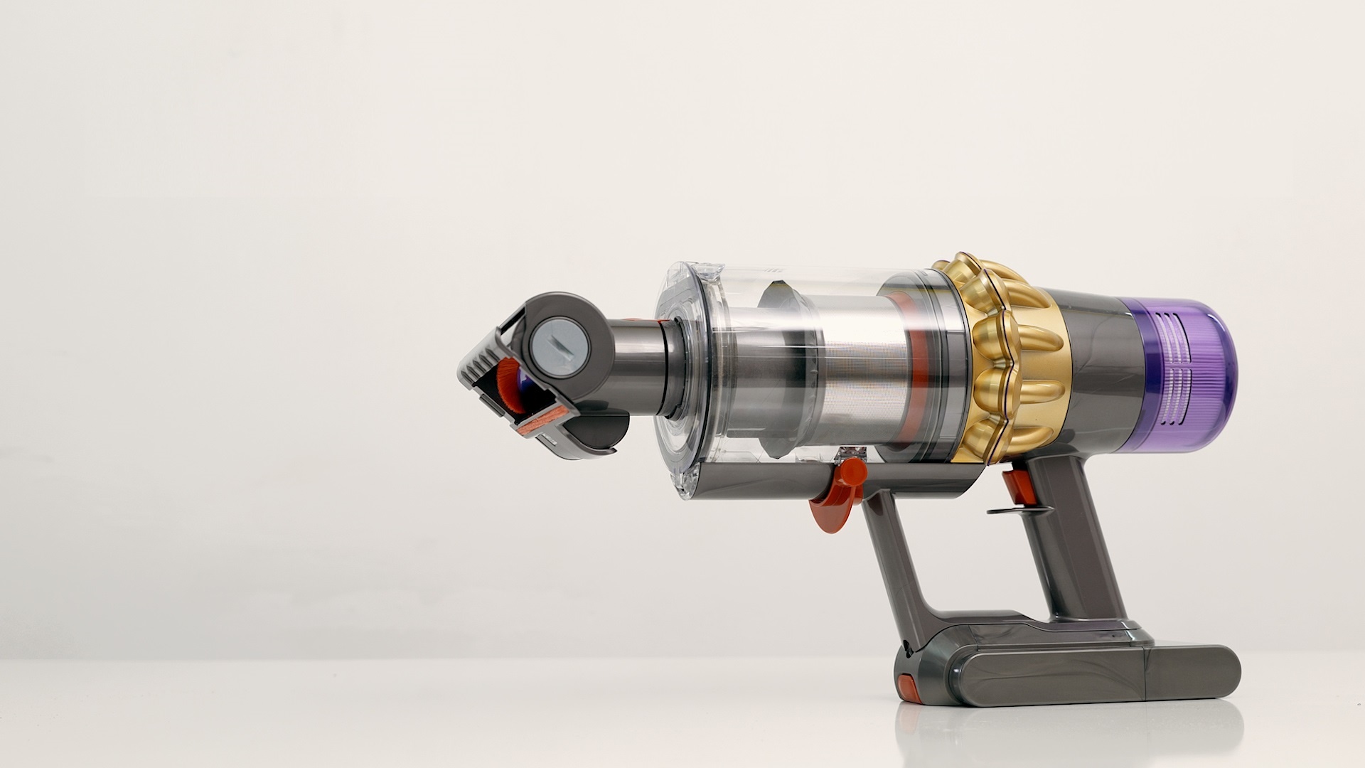 May hut bui cam tay khong day Dyson V11 anh 1