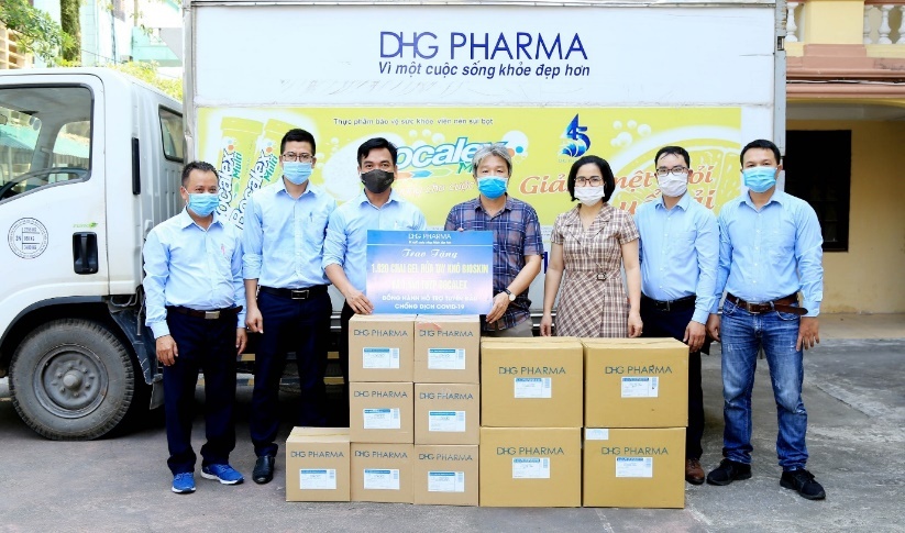 duoc hau giang,  ho tro chong dich anh 2