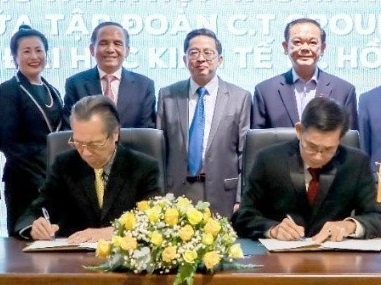 C.T Group hop tac toan dien voi truong DH Kinh te TP.HCM hinh anh