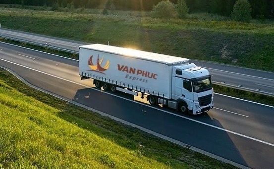 Chuyen phat nhanh Van Phuc Express Viet Nam duoc long khach hang hinh anh