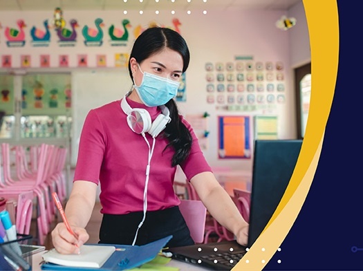 Ung dung cong nghe AI trong luyen thi tot nghiep THPT hinh anh