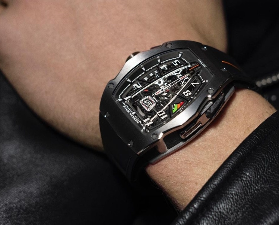 RM 40-01 Automatic Tourbillon - mau dong ho lay cam hung tu sieu xe hinh anh