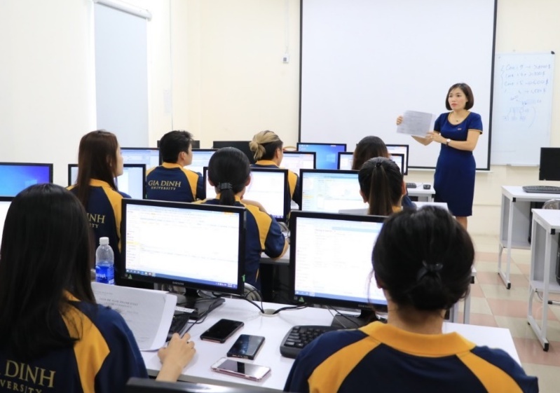 Uu diem cua chuong trinh cu nhan 3 nam tai truong DH Gia Dinh hinh anh