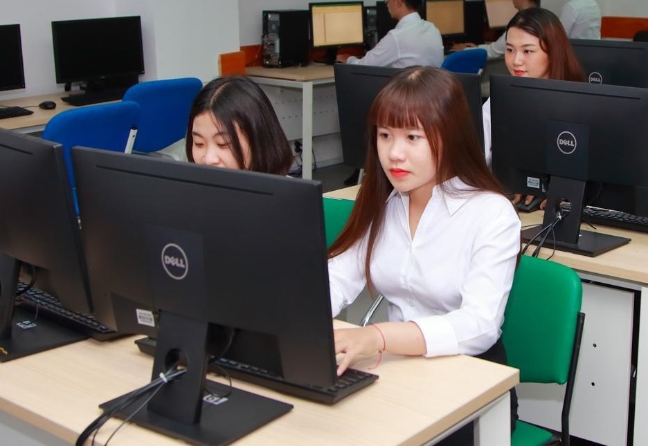 Giam ap luc thi cu voi chuong trinh xet tuyen 9+ cua Cao dang Hoa Sen hinh anh