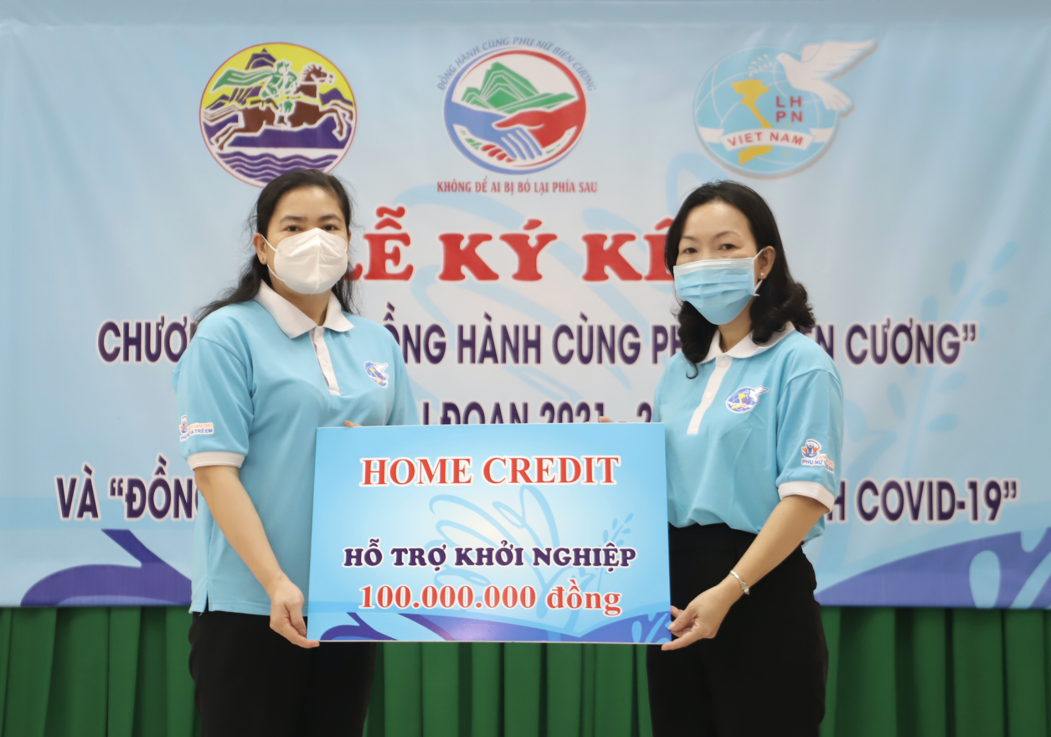 Home Credit trao von ho tro khoi nghiep cho phu nu Dong Thap hinh anh