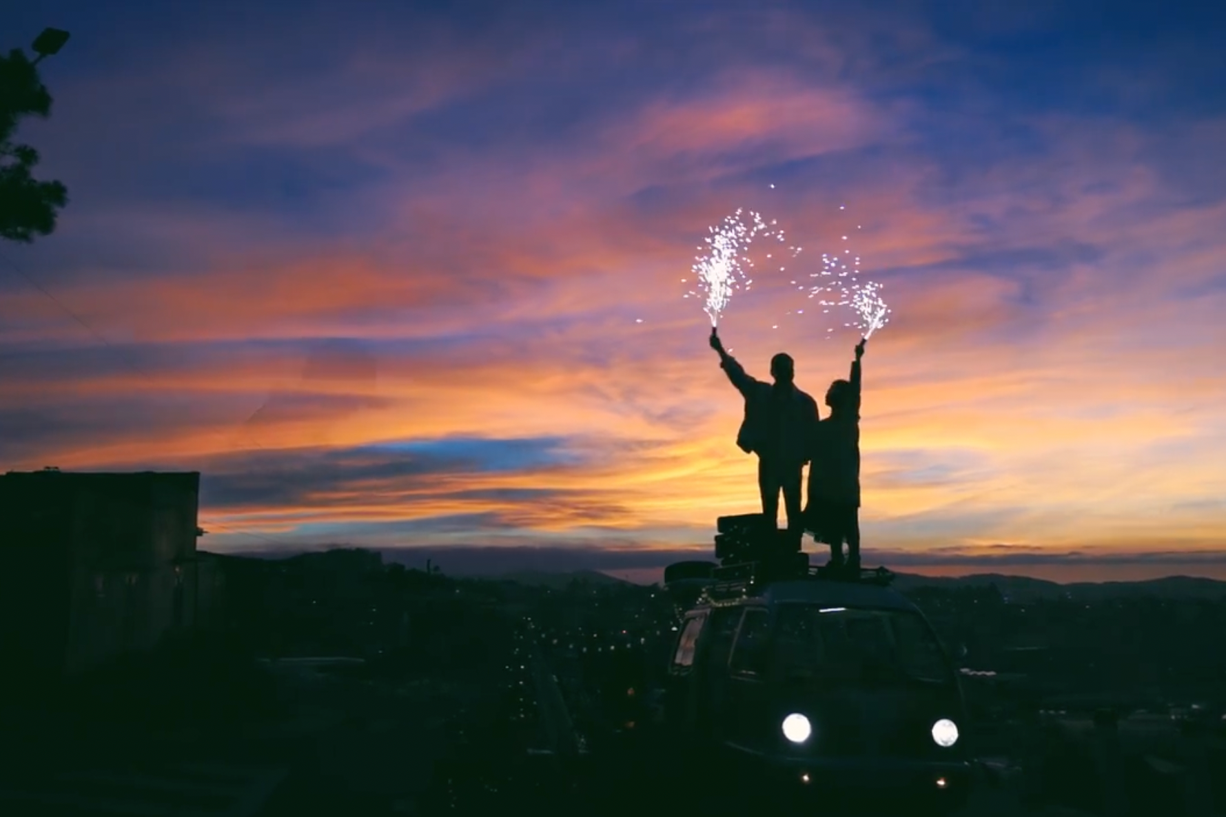 Bi quyet quay vlog bang smartphone dep nhu Vinh Gau, To Di Dau hinh anh