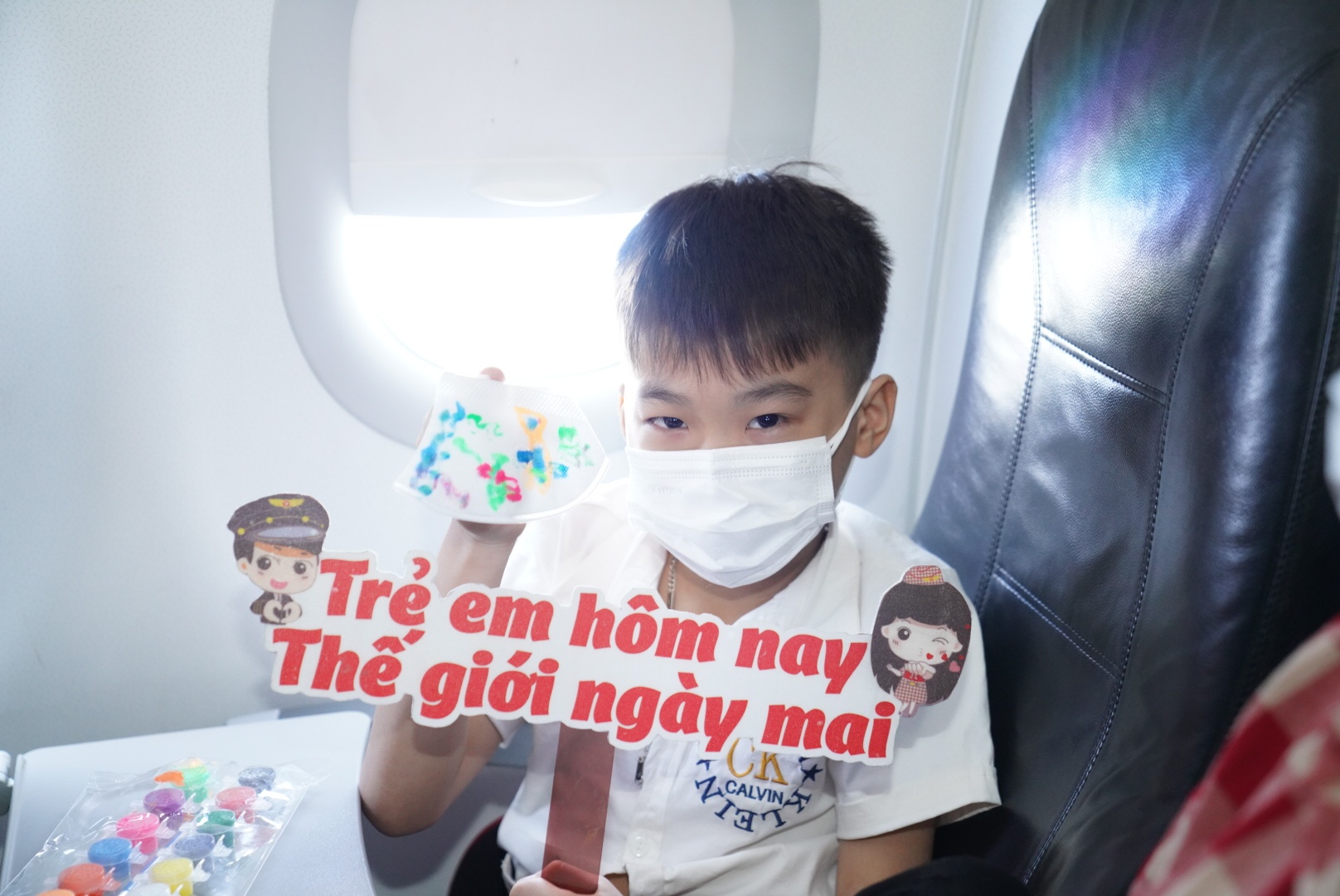 Vietjet lan toa niem vui voi hoat dong dac biet ngay Quoc te thieu nhi hinh anh