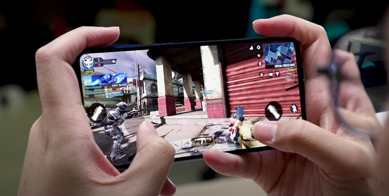 Smartphone choi game,  gen Z anh 2