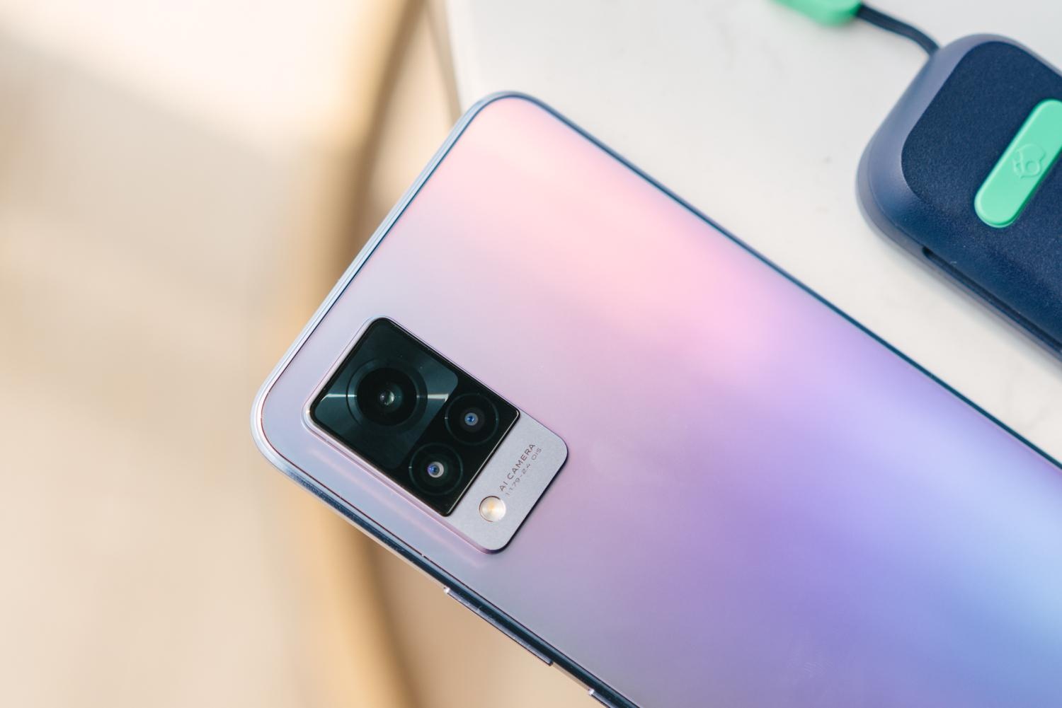 vivo V21 5G,  vivo anh 2