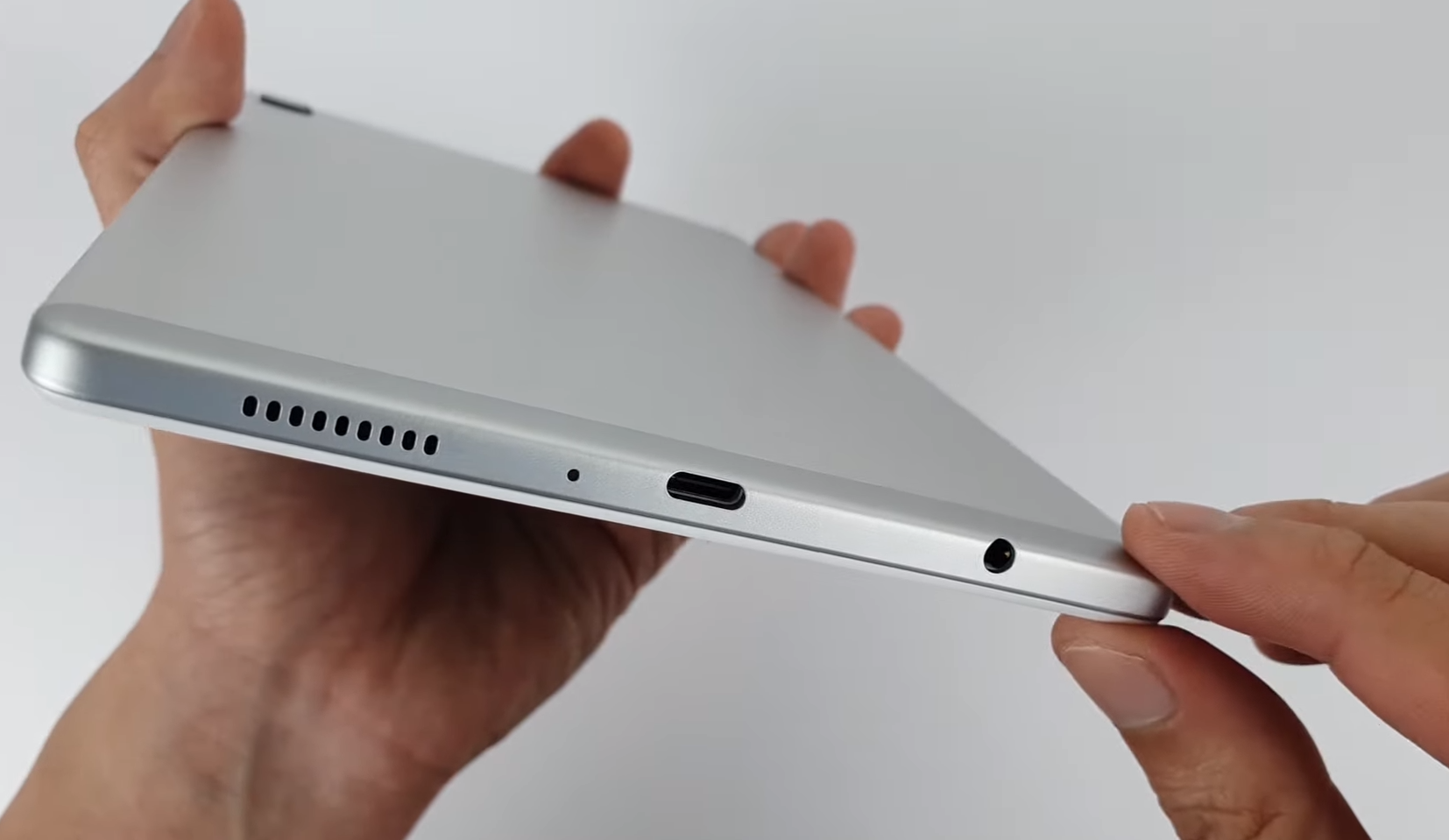 may tinh bang,  Galaxy A anh 3