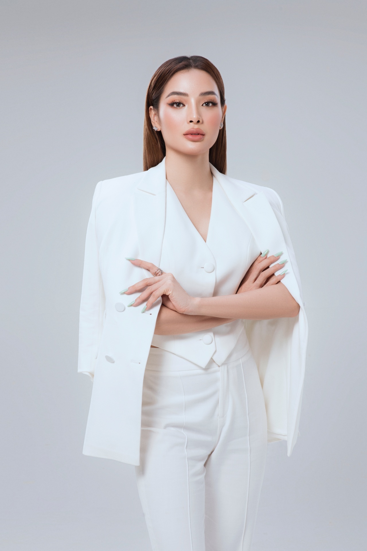 Phuong Trinh Jolie anh 1