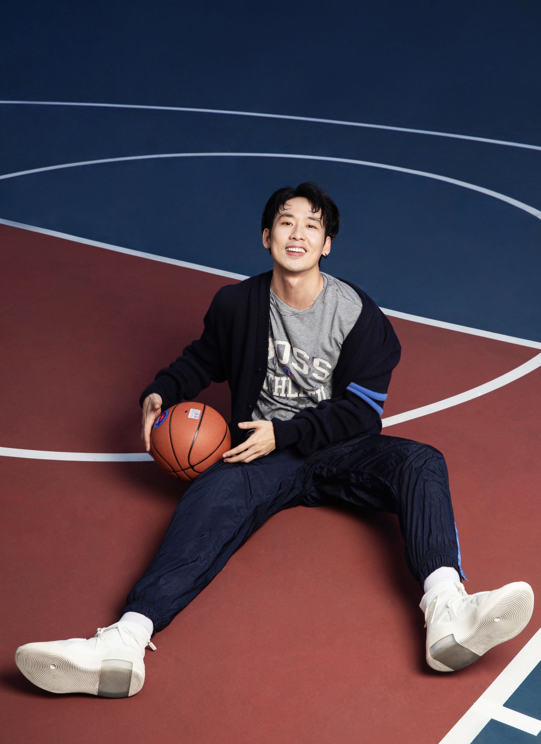 Boss,  Russell Athletic anh 16