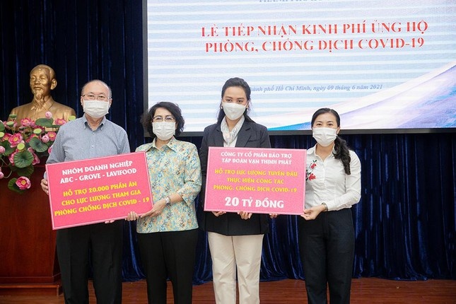 Tap doan Van Thinh Phat dong hanh cung tuyen dau chong dich hinh anh