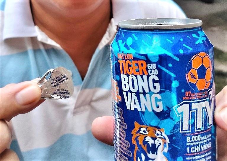 Dung bua tai nha, nguoi dan ong khui trung 1 chi vang 9999 hinh anh