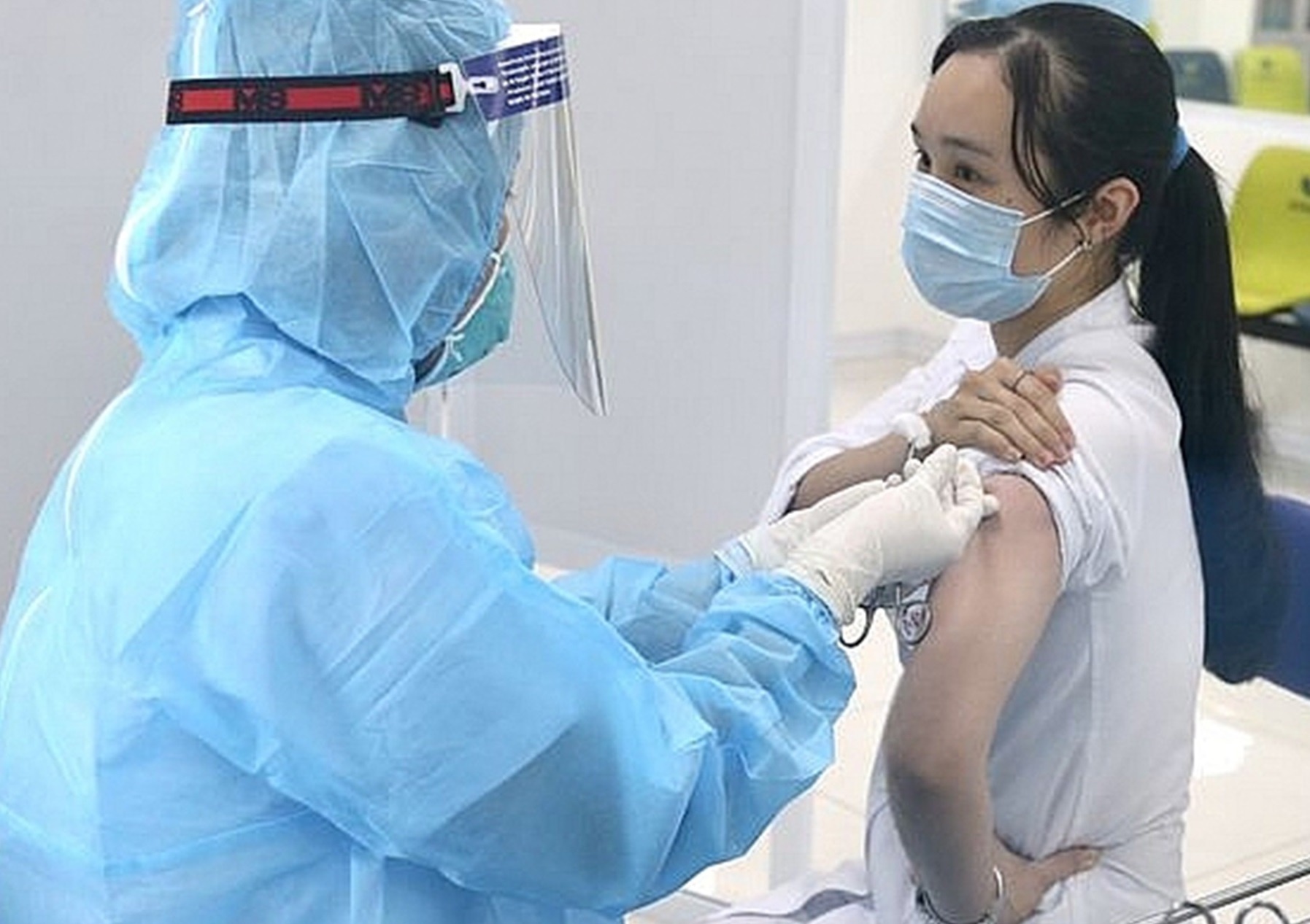 Ung ho quy vaccine phong Covid-19 qua website chinh thuc hinh anh