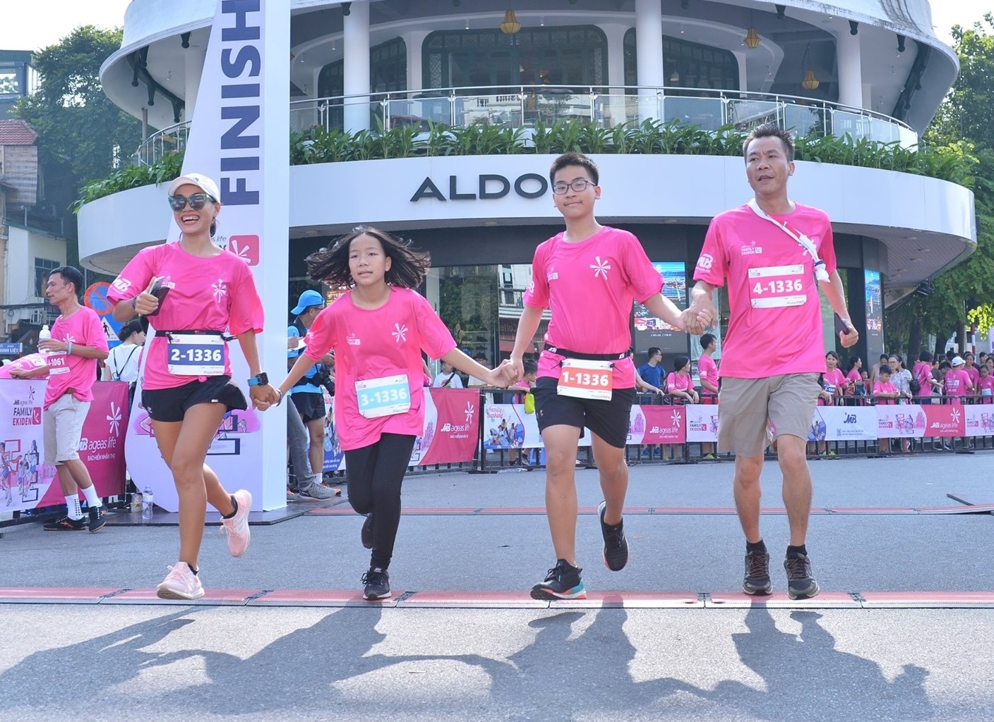 Cung giai chay ‘We Care Run over K 2021’ ho tro benh nhan ung thu hinh anh