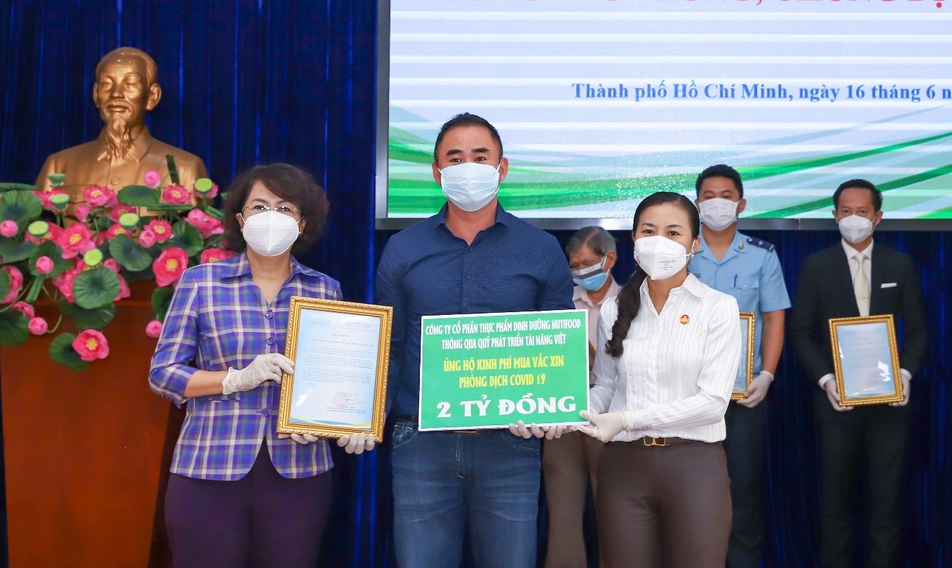Quy phat trien tai nang Viet tiep suc tam dich TP.HCM hinh anh