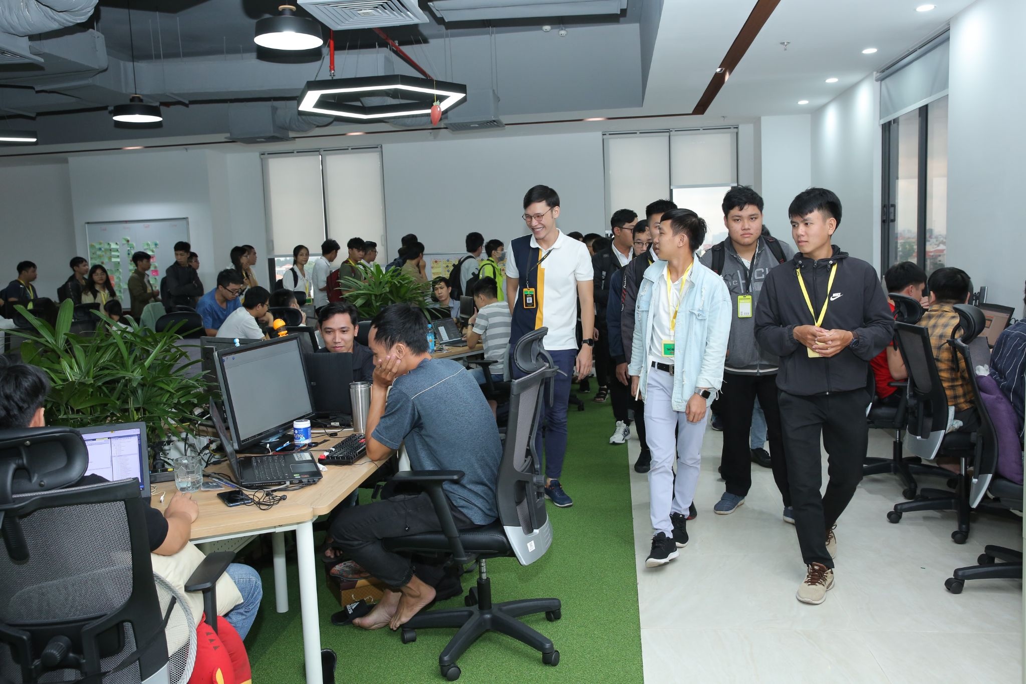 Thuc tap sinh IT Fresher,  The Gioi Di Dong anh 3