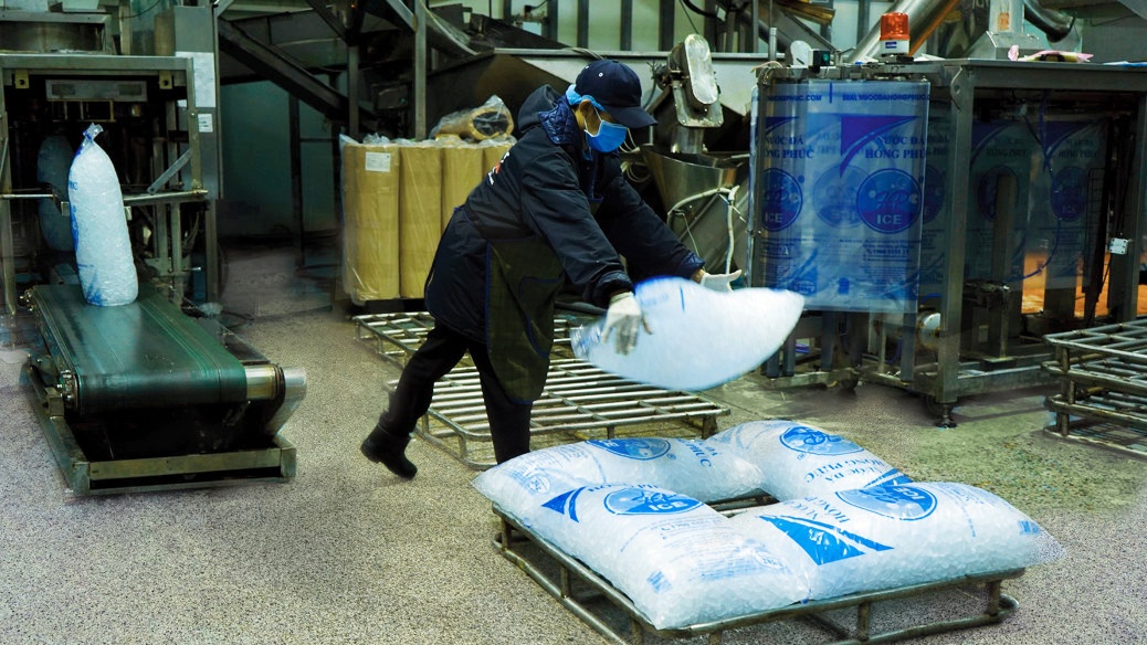 sản xuất nước đá, Công ty Hồng Phúc ảnh 2 san xuat nuoc da, Cong ty Hong Phuc anh 2
