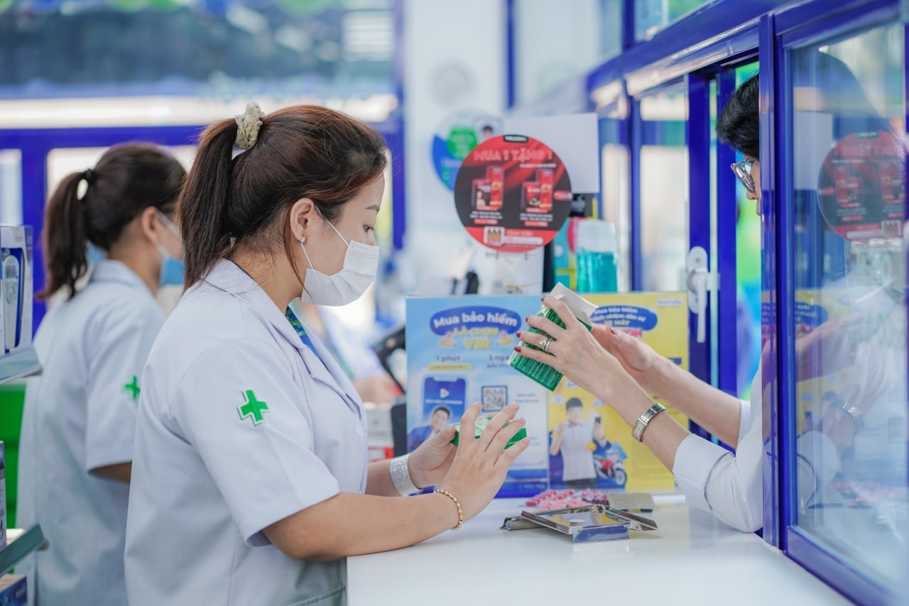 CEO Pharmacity: 'Bao ve suc khoe duoc si, cung co suc manh phong dich' hinh anh