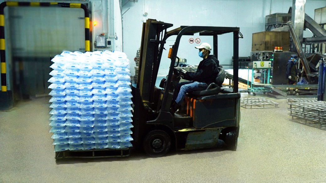 san xuat nuoc da,  Cong ty Hong Phuc anh 4