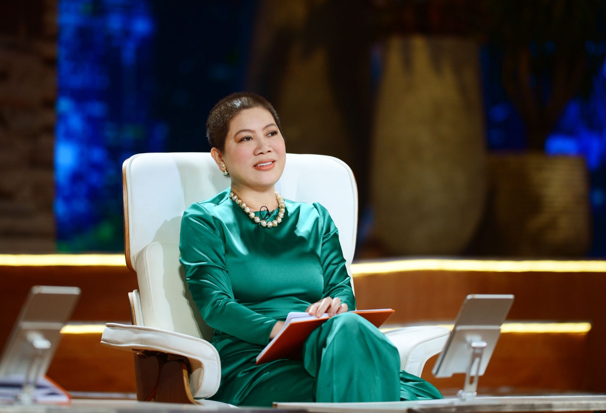 Cuccu,  cong tac vien ban hang anh 2