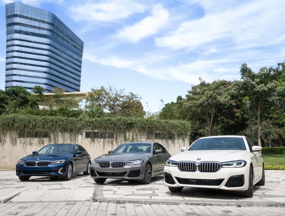 BMW 5 Series 2021 - mau sedan lich lam va hien dai hinh anh