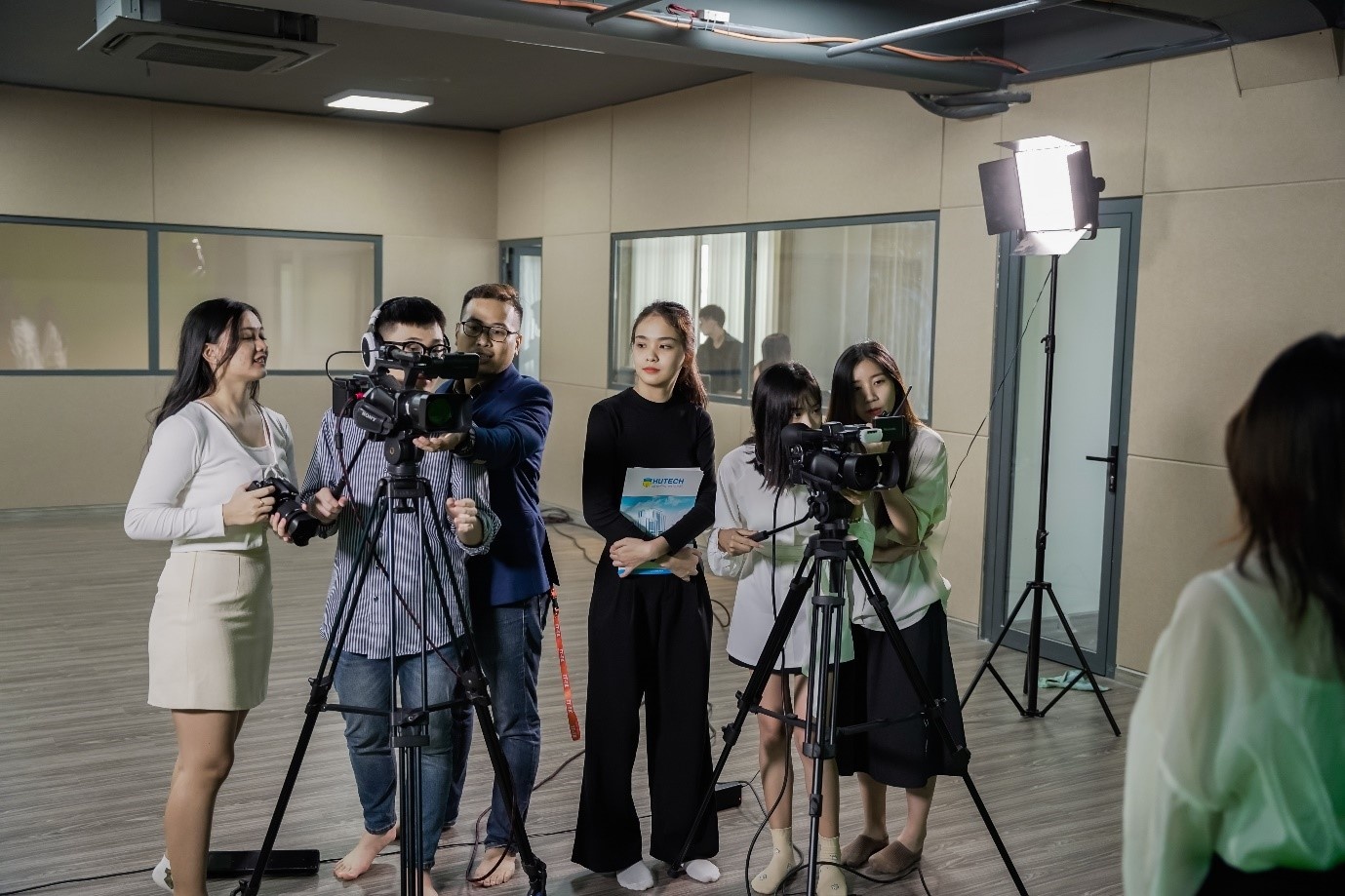 hutech tuyển sinh ảnh 3 hutech tuyen sinh anh 3