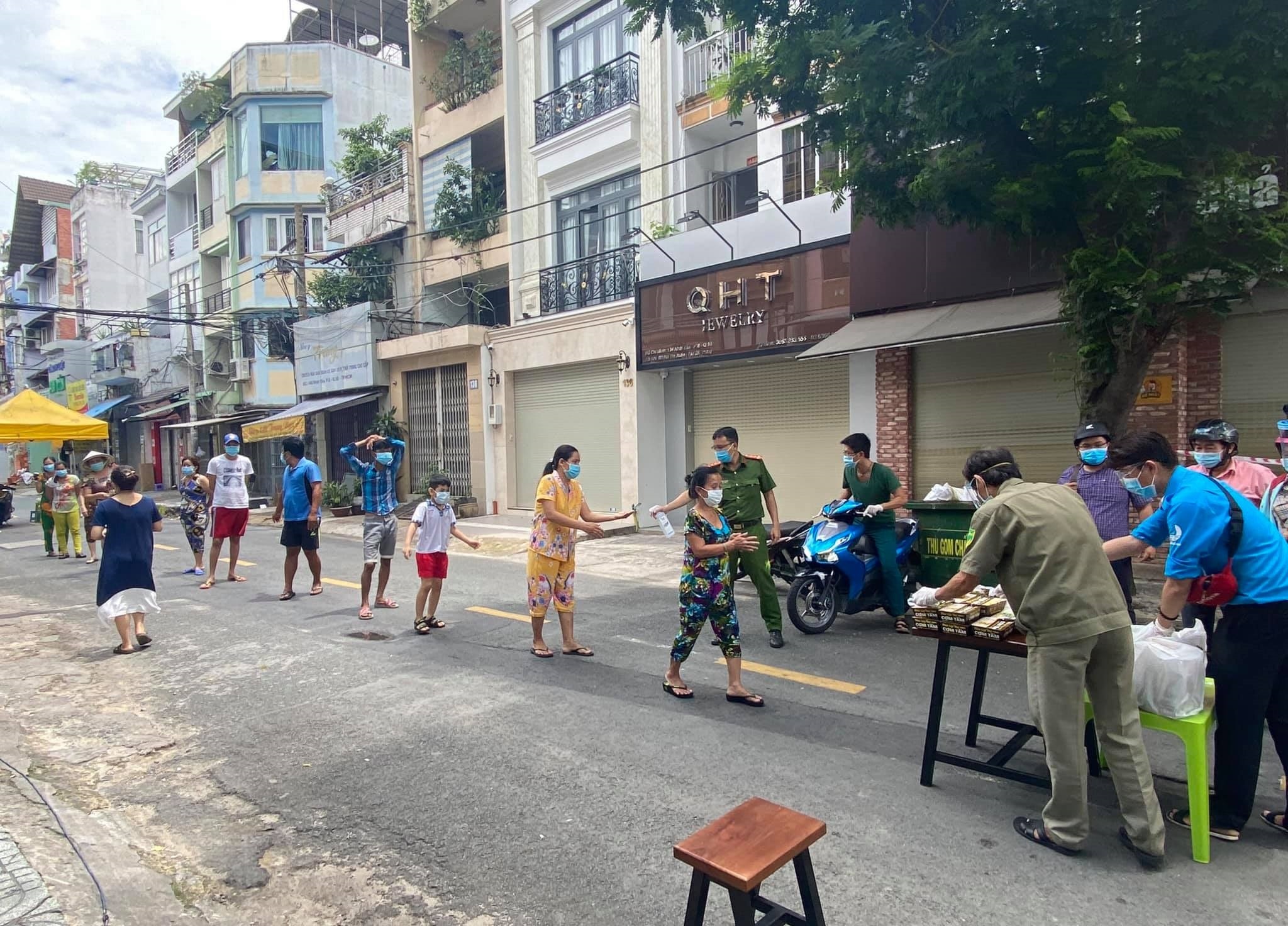 Com tam Phuc Loc Tho anh 3