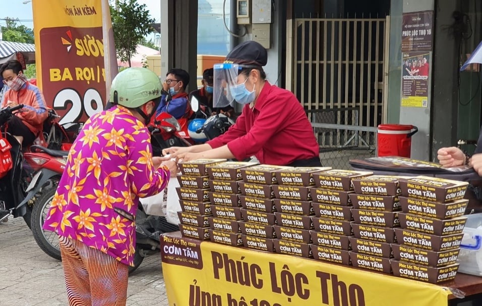 Com tam Phuc Loc Tho anh 4