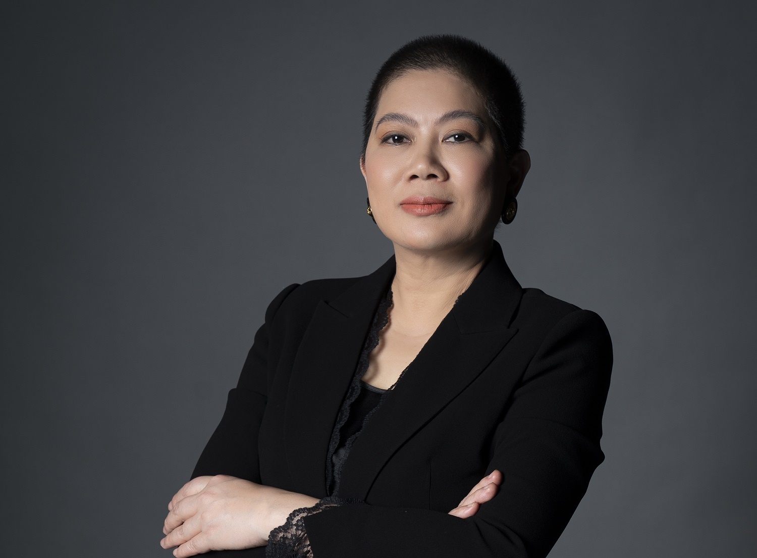 Shark Lien chia se dong luc kinh doanh tren song truyen hinh Duc hinh anh