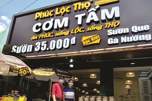 10.000 hop com mien phi tiep suc cho nguoi TP.HCM thoi dich hinh anh