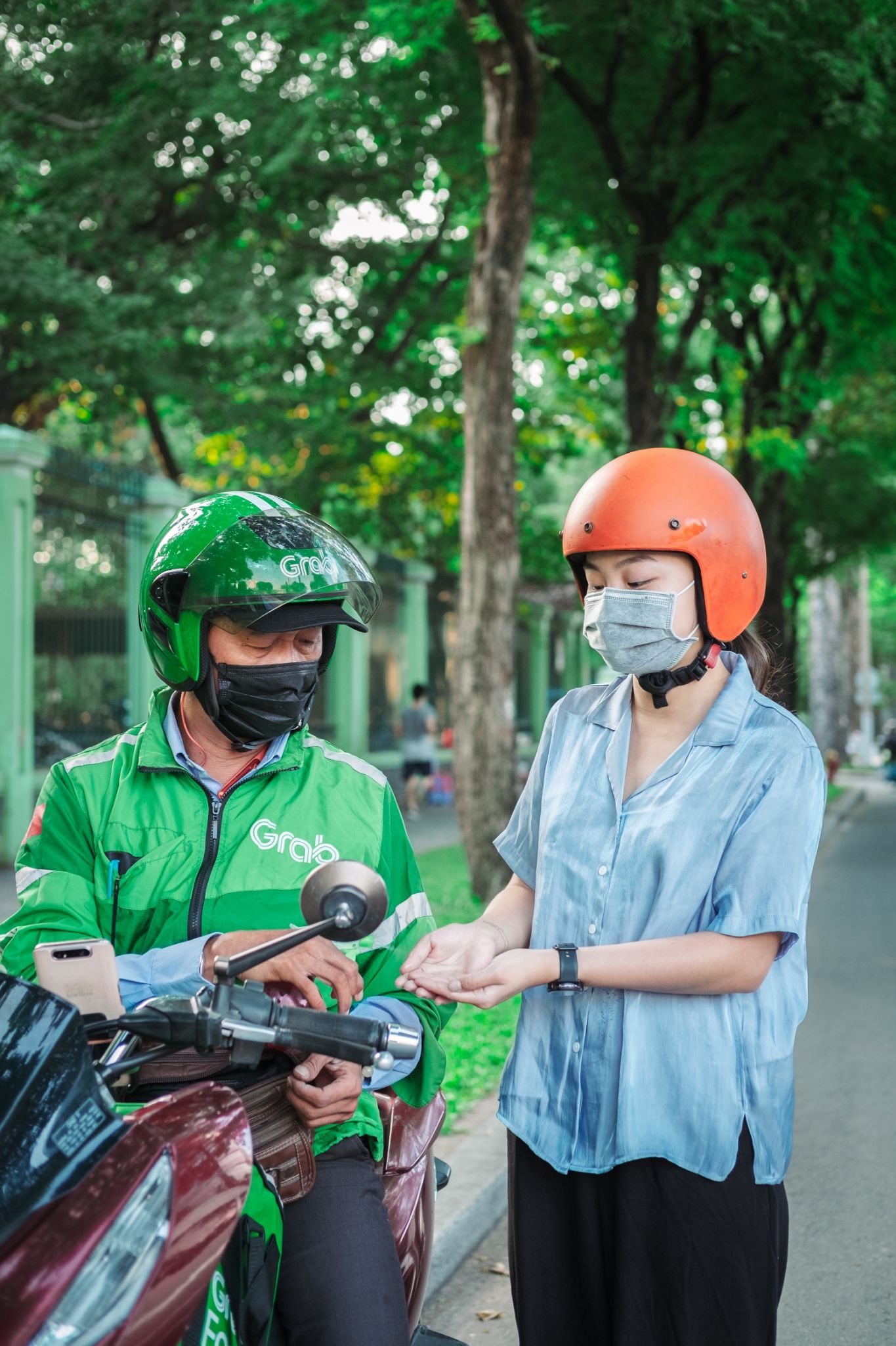 giao hang khong tiep xuc,  phong chong dich benh anh 1