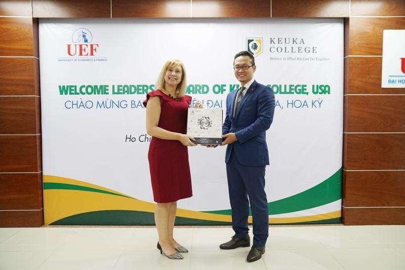 Dai hoc Gloucestershire,  Dai hoc Leeds Trinity anh 4