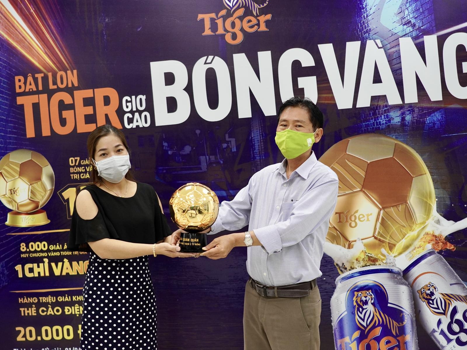 Tiger,  bong vang mot ty dong anh 1