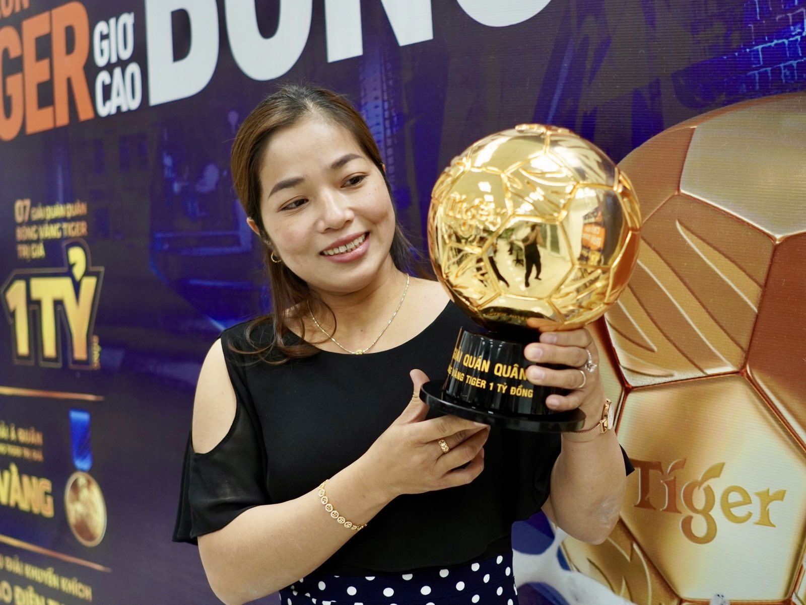 Tiger,  bong vang mot ty dong anh 3