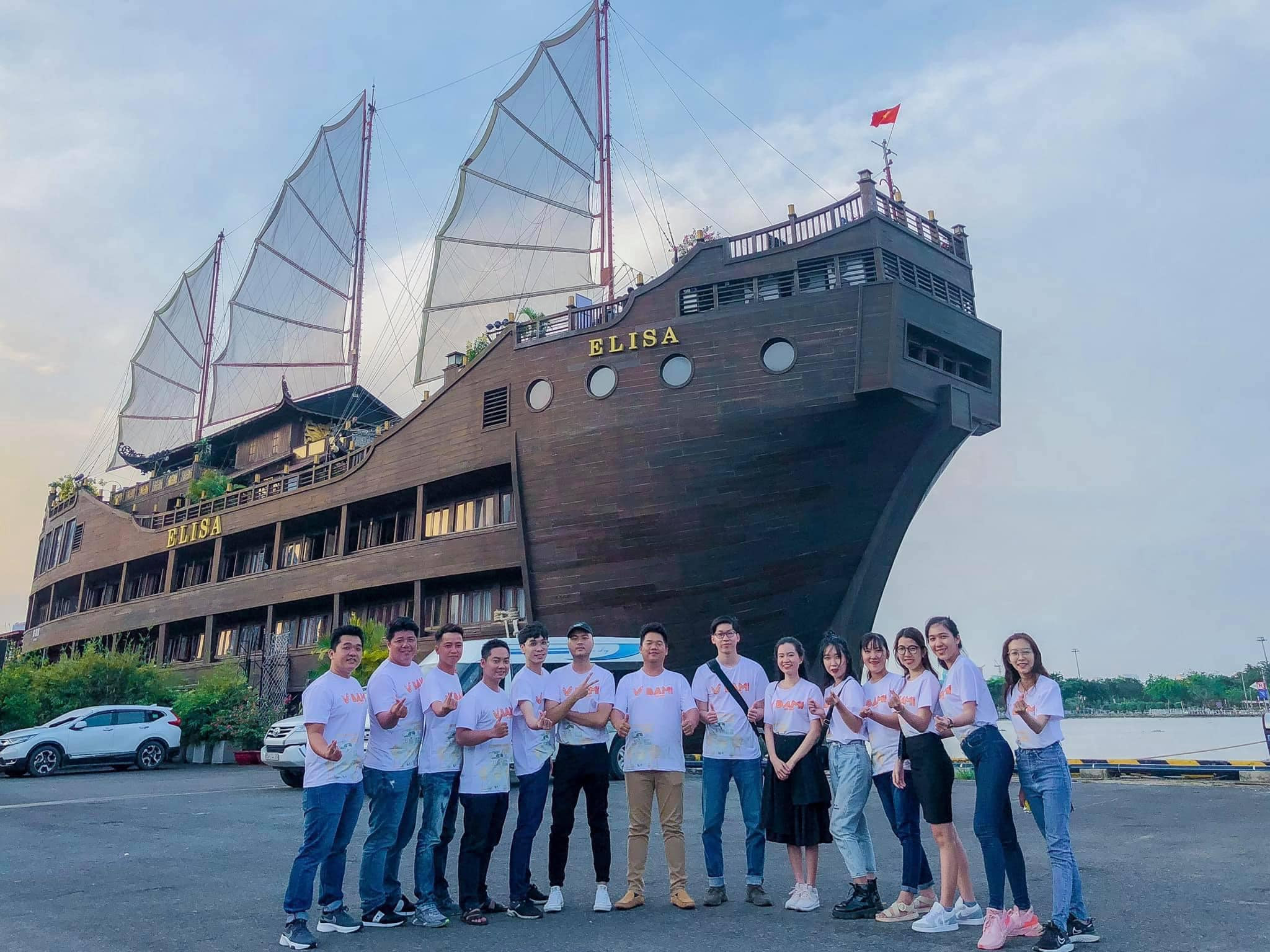 Cong ty LiveTrade,  AQ Ship anh 4