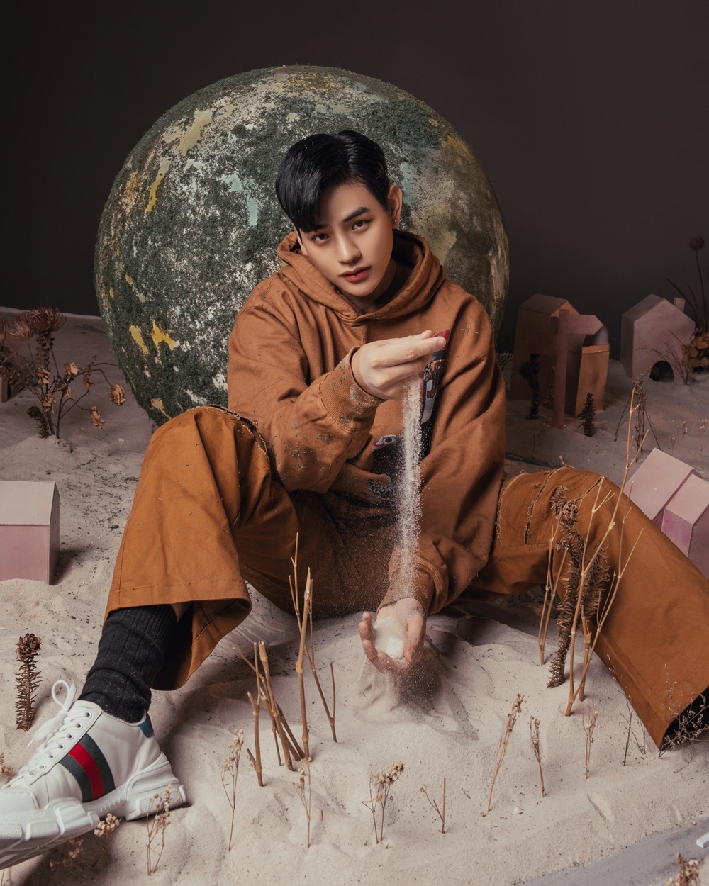Tino trở lại âm nhạc với MV Về bên anh ảnh 3 Tino tro lai am nhac voi MV Ve ben anh anh 3