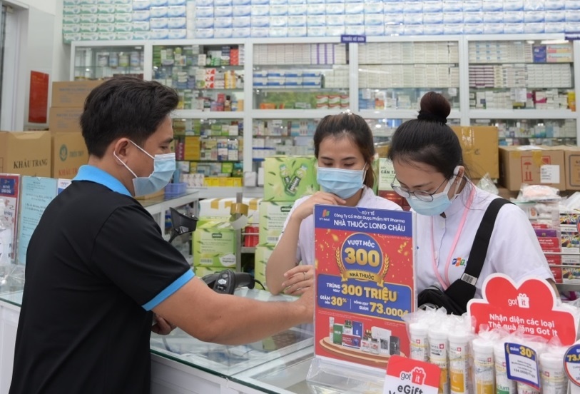 He thong FPT Long Chau mo them 100 nha thuoc sau 6 thang hinh anh