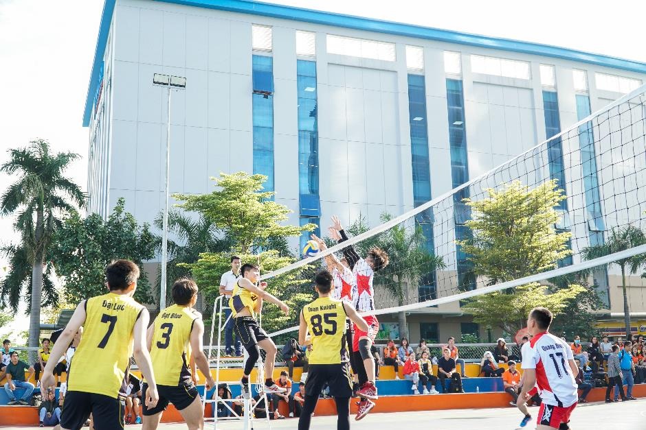 tieu chi chon truong,  dai hoc hien dai anh 4