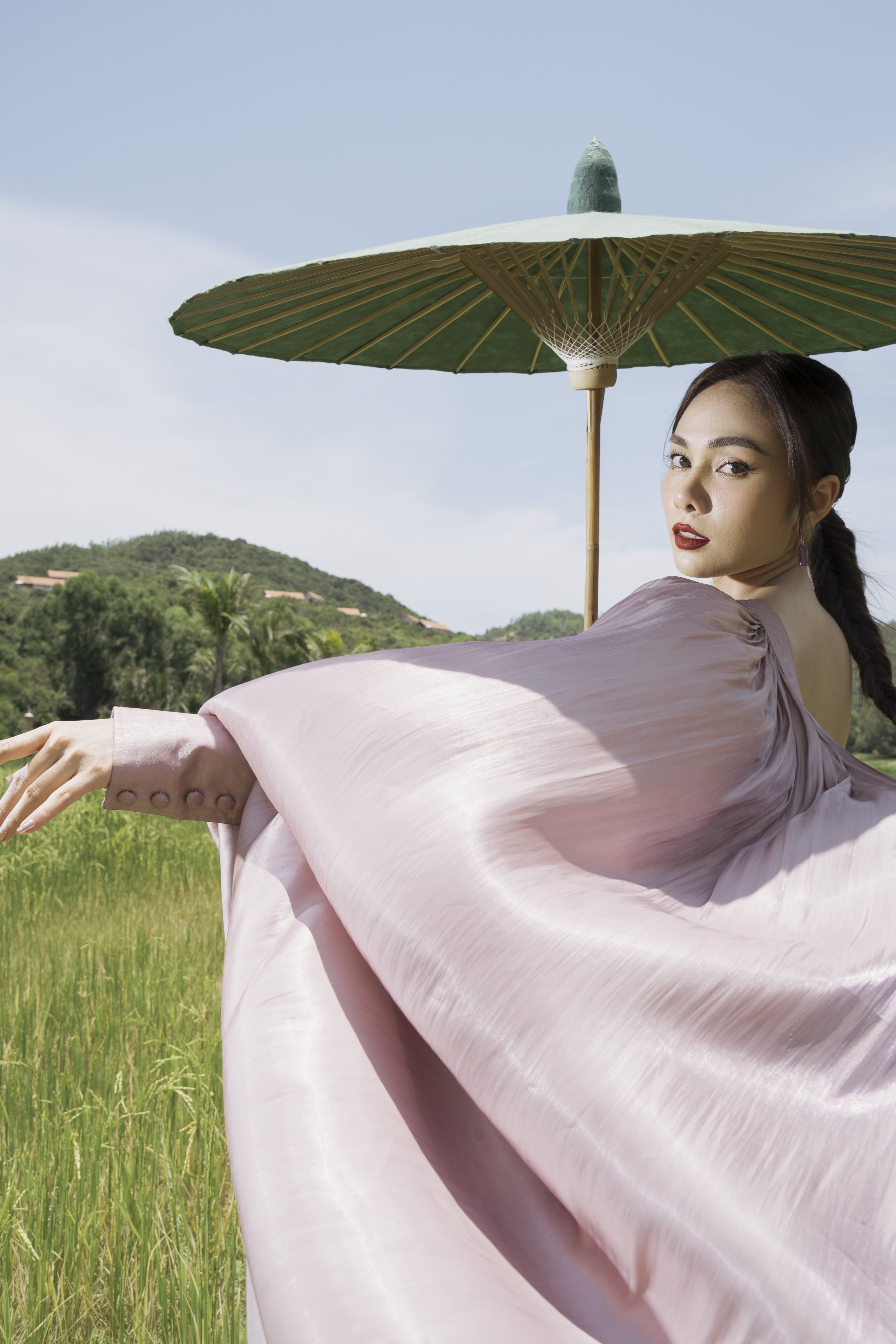 Anh lai bo roi em roi,  ca khuc moi anh 4